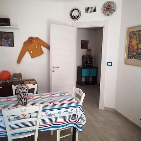 Grand F2 60Mq Centre Antibes, Proche Plages, Commerces, 2 Balcons, Parking, Train, Bus, Deco Vintage, Pet Friendly, Ideal Famille Ou 1-2 Couples Apartment Exterior photo