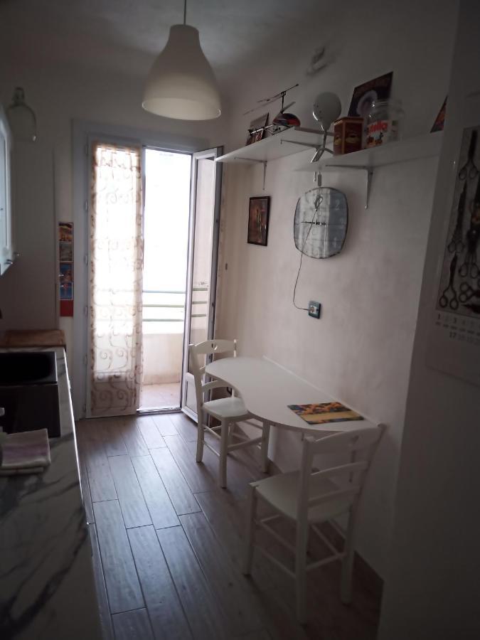 Grand F2 60Mq Centre Antibes, Proche Plages, Commerces, 2 Balcons, Parking, Train, Bus, Deco Vintage, Pet Friendly, Ideal Famille Ou 1-2 Couples Apartment Exterior photo